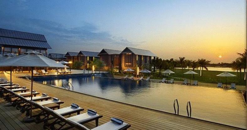 ดูยง มารีนา แอนด์ รีสอร์ต Hotel กัวลาตรังกานู ภายนอก รูปภาพ
