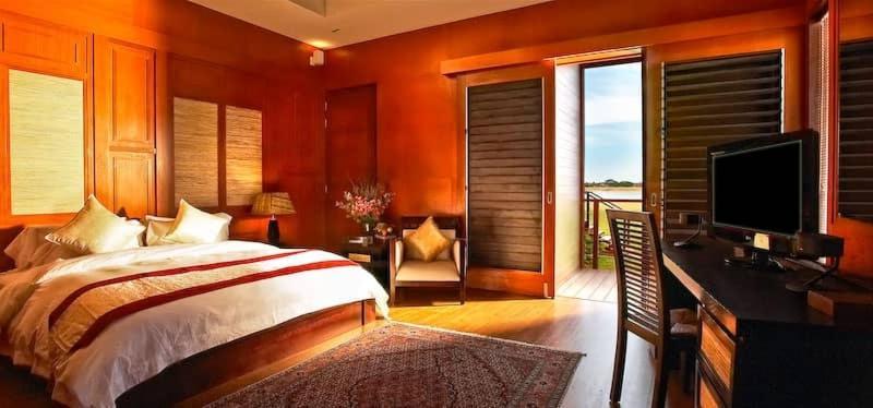 ดูยง มารีนา แอนด์ รีสอร์ต Hotel กัวลาตรังกานู ภายนอก รูปภาพ